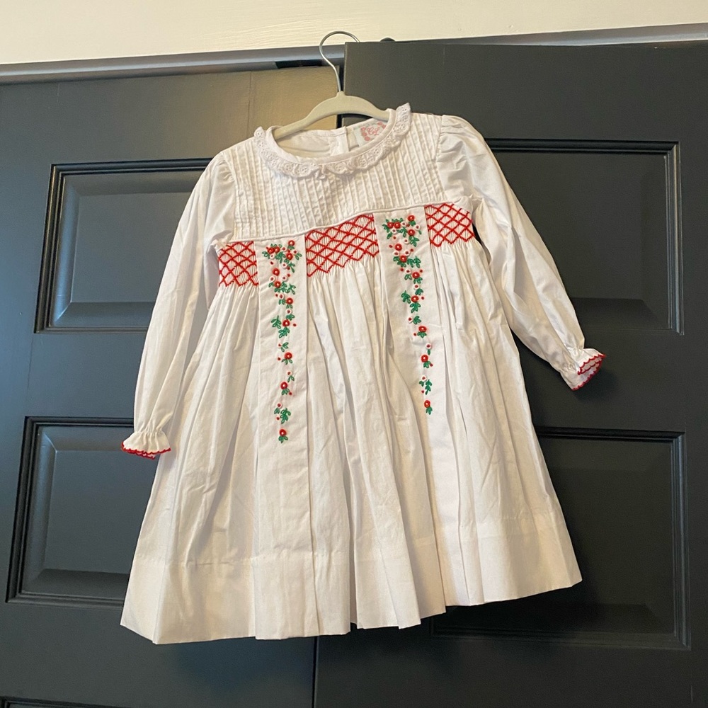 NWT Cecil and Lou White Christmas Dress 24M flower embroidery and smocking